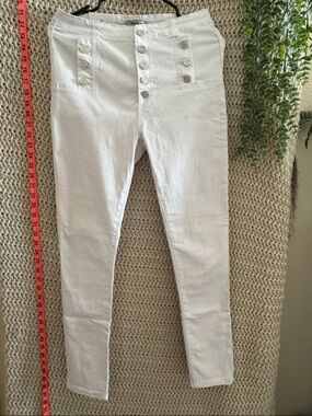 American Bazi-high rise, skinny fit jeans size large